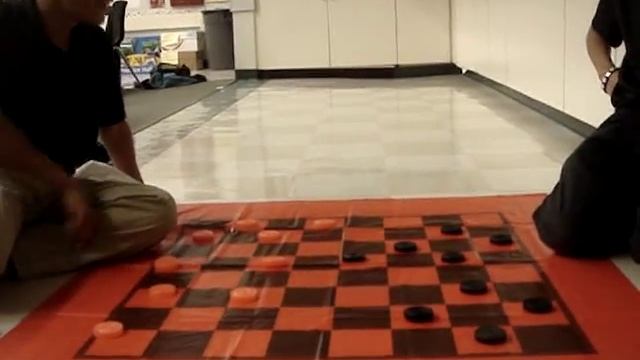 Strip Checkers during free time смотреть онлайн