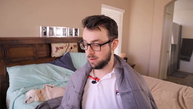 We Tried a $50 WEIGHTED BLANKET! - Panku Weighted Blanket Review смотреть онлайн