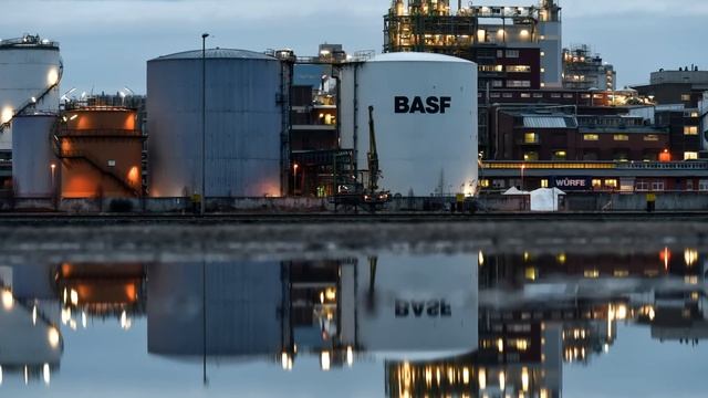 Крупнейшая в Германии и мире химическая компания думает о закрытии из-за нехватки газа смотреть онлайн