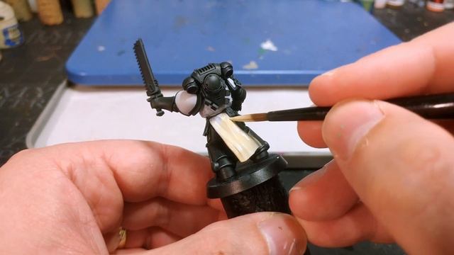 Drybrush & Contrast - Black Templar Armour Done Quick [How I Paint Things]