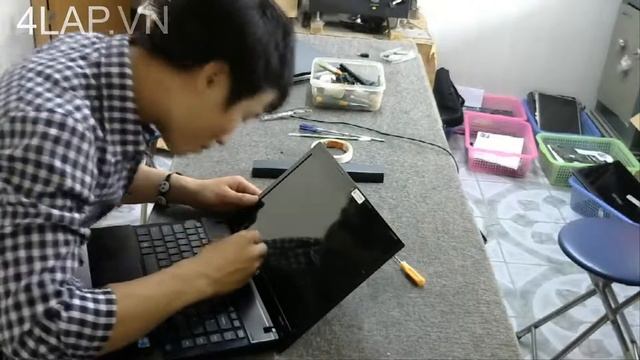 How to Replace a HP Probook 4420s Laptop Screen смотреть онлайн