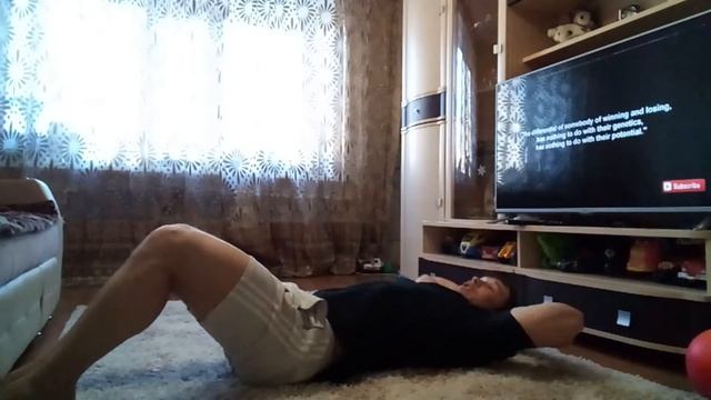 Качаем пресс в домашних условиях,каждое упрожнение делать по 4подхода,количество повторений ставте смотреть онлайн