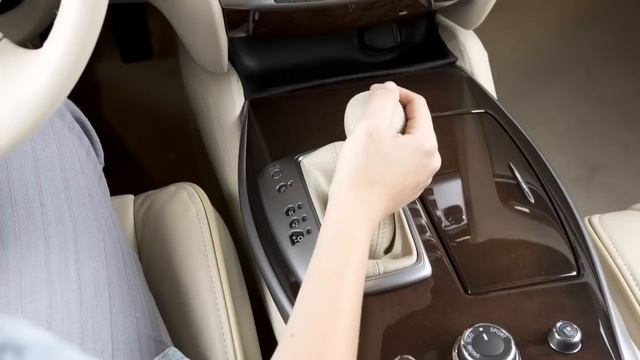 2013 Infiniti JX - Back-Up Collision Intervention (BCI) смотреть онлайн