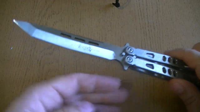 Нож Microtech Tachyon II Tanto Titanium Balisong Butterfly Knife (4.5" Satin Plain) смотреть онлайн