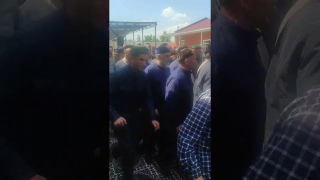 Зикр андийцы и чеченцы в Хасавюрте смотреть онлайн