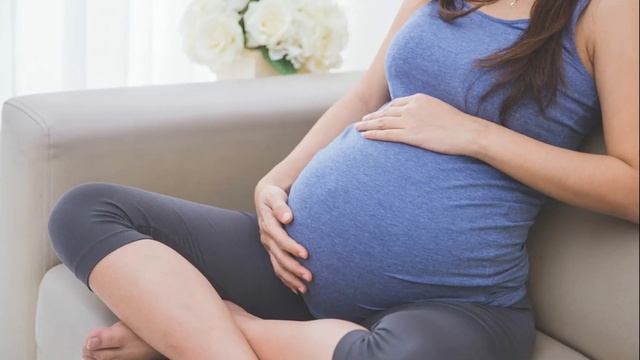 ТАЙНА МНОГОПЛОДНОЙ БЕРЕМЕННОСТИ | Почему зрелые мамы чаще рожают близнецов смотреть онлайн