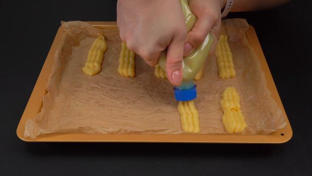 Wiederholen Sie diesen geheimen Flaschentrick! Jeder wird Sie nach dem Rezept fragen! смотреть онлайн