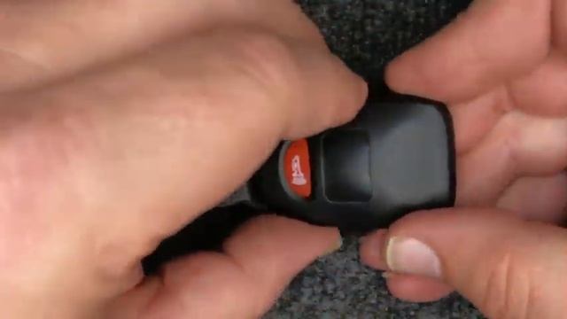 How to replace a 2006 Kia Rio 3 Button Keyless Entry Remote Battery смотреть онлайн