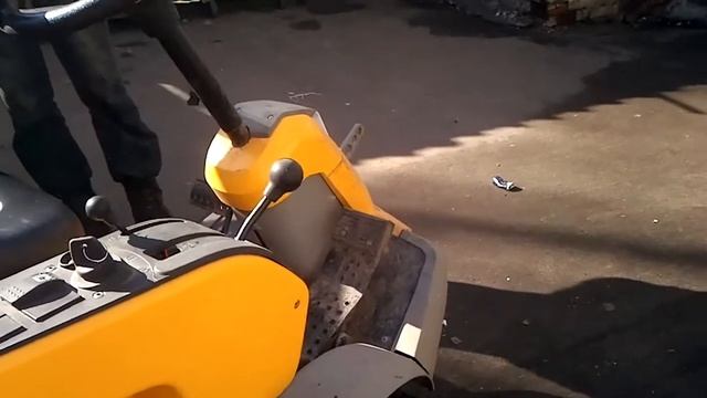 мини Трактор 2012 смотреть онлайн