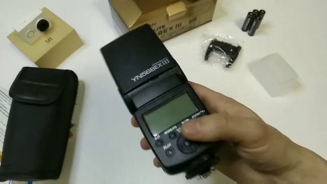 YONGNUO YN568III SPEEDLITE смотреть онлайн