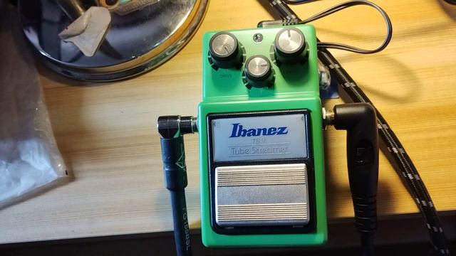 Ibanez TS9 Tube Screamer pedal смотреть онлайн