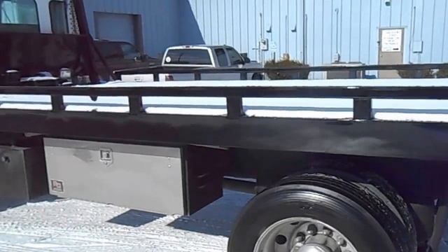2007 Kenworth T300 with Century 15 Series 22ft Steel Bed смотреть онлайн