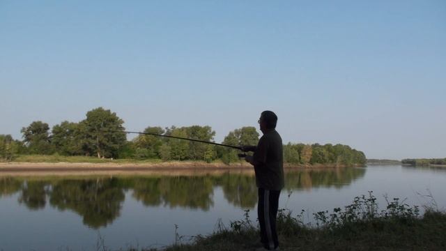 г. Волжский, рыбалка на Ахтубе . смотреть онлайн