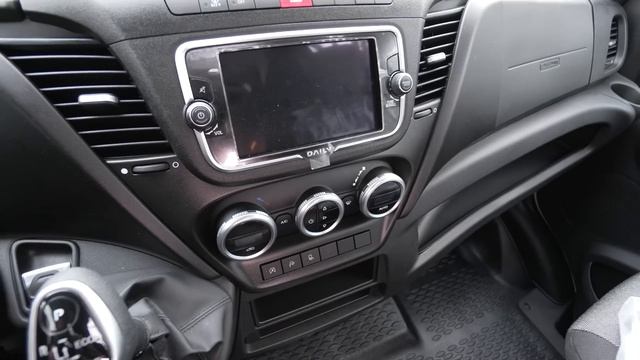 WOHNMOBIL La Marca Iveco Daily 4x4 kommt! Hier das 2023er Heckantrieb LKW Modell für Power Fans. смотреть онлайн