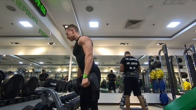 Самый быстрый ОБЗОР фитнес-центра X-Fit Premium (Икс Фит). смотреть онлайн