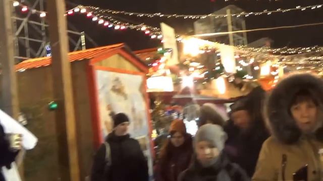 Певец из народа * Красная площадь * И снова мы поздравляем смотреть онлайн