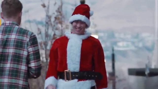 Breakdancing Santa Claus смотреть онлайн