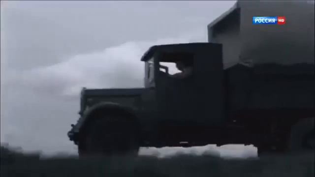 Погоня из Ликвидации, но на фоне играет Stay Too Long смотреть онлайн