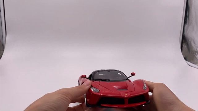 Bbruago 1:18 Ferrari LaFerrari (18-16901-Red ) Red diecast car смотреть онлайн