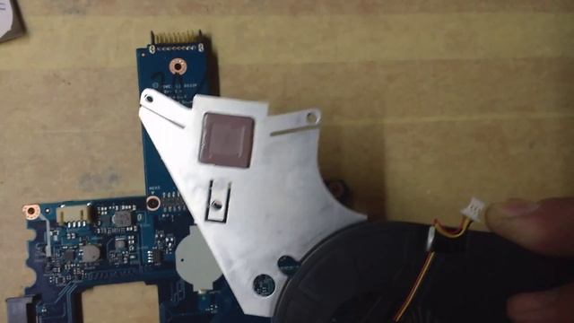 Packard Bell  Z5wt3 ШОК недоноутбук.