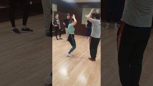 бачата.Киров. "Контакт партнёра с партнершей". смотреть онлайн