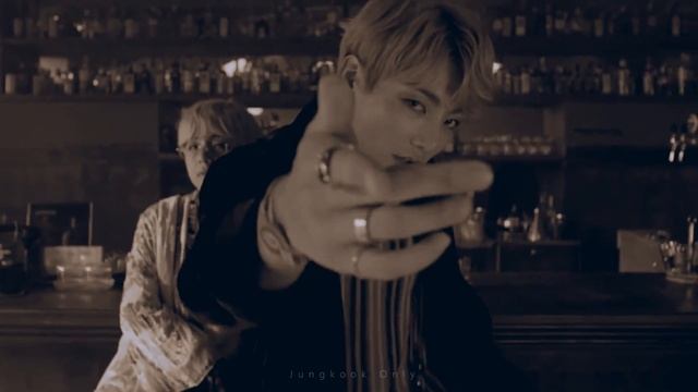 JUNGKOOK FMV "La Bachata" смотреть онлайн
