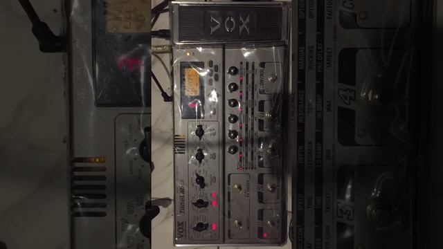 VOX TONELAB LE смотреть онлайн