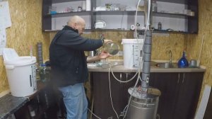 Колпачковая и насадочная колонна. Сравнение результатов