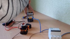 ПРОВЕРКА МАГНИТНОГО ПУСКАТЕЛЯ В РАБОТЕ.СОБИРАЕМ СХЕМУ ПУСК СТОП. ПОЧЕМУ ГУДИТ ПУСКАТЕЛЬ?! 4К 2021