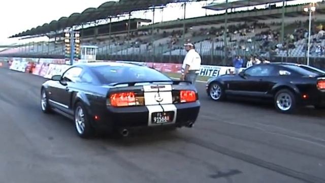 Ford Mustang Shelby GT Vs. Ford Mustang Shelby Cobra смотреть онлайн