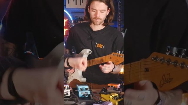 The BEST Chorus Pedal in the World? Boss CE-2w vs Vintage CE-2 смотреть онлайн