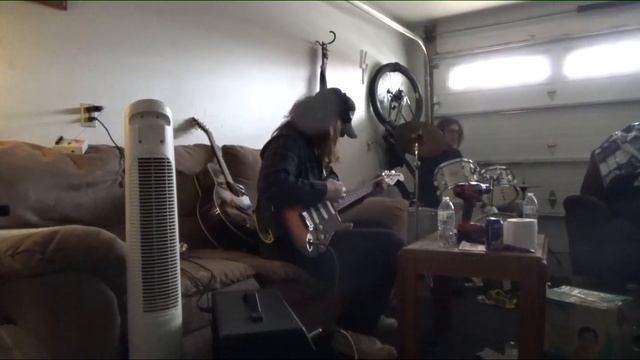 break - alex g garage cover смотреть онлайн