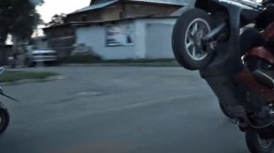 стант на скутерах и на питбайках