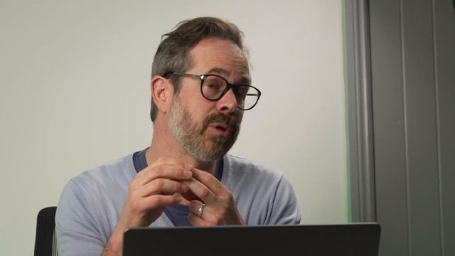 The Ultimate Guide to Charging your Electric Car смотреть онлайн