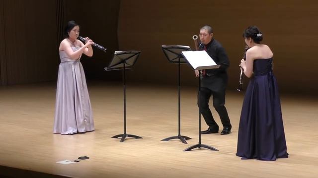 モーツァルト　ディヴェルティメント　第一番第一楽章 смотреть онлайн