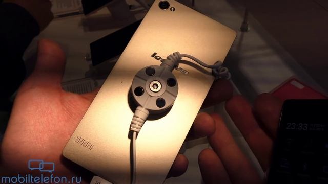 Lenovo Vibe X2 и Vibe X2 Pro: видео-сравнение слоеных смартфонов (comparison)