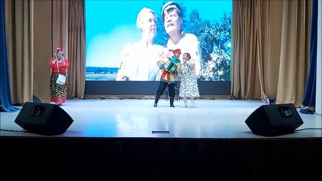 Танец "Кумушка" - творческое объединение "Светлица". Кировская сельская библиотека. смотреть онлайн