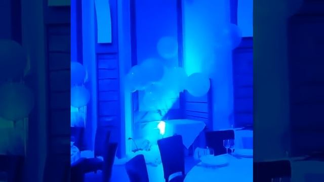 Панно из светящихся воздушных шаров. смотреть онлайн
