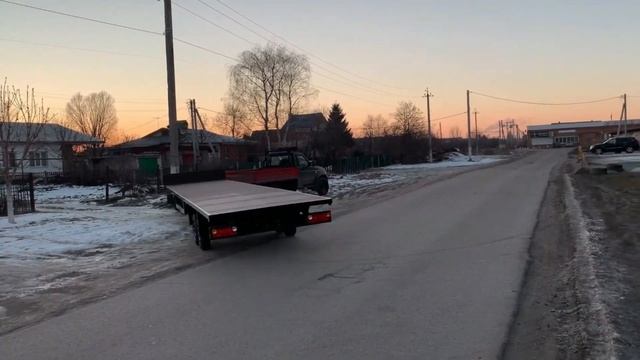 ПРИЦЕП "БАТРАК" (ПОЛУПРИЦЕП С ПОДКАТНОЙ ТЕЛЕЖКОЙ, С ОДИНАРНОЙ ОШИНОВКОЙ) смотреть онлайн