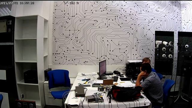 IP камера ST 182 IP M в помещении смотреть онлайн