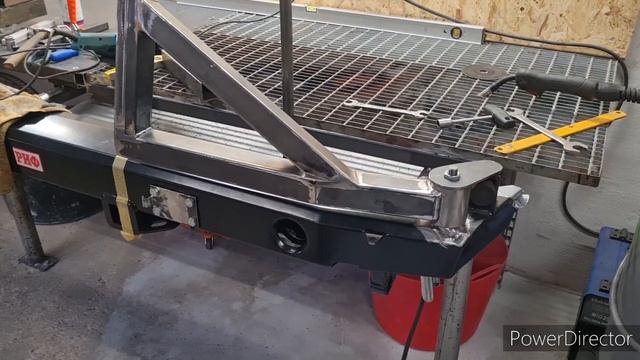 Лада Нива. Изготовление калитки запасного колеса  WFT.