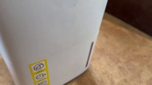 Огромная трещина в самане. Штукатурка глиняного дома