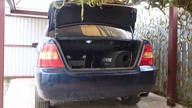 Открывание крышки багажника с помощью мебельных газовых упоров. смотреть онлайн