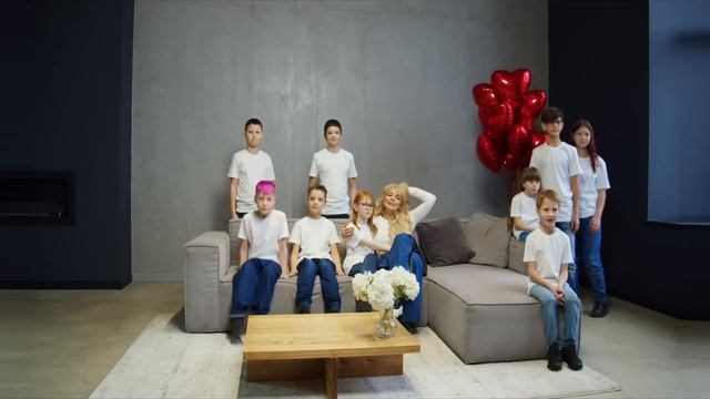 GROSU - I LOVE YOU feat. “Музична академія А+” (Lyric Video) смотреть онлайн