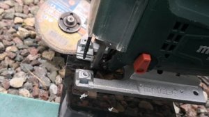 Как резать монолитный поликарбонат?