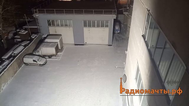 Освещение мобильное в ночное время площадки с высоты 9 метров с прожекторами 4х200ВТ смотреть онлайн