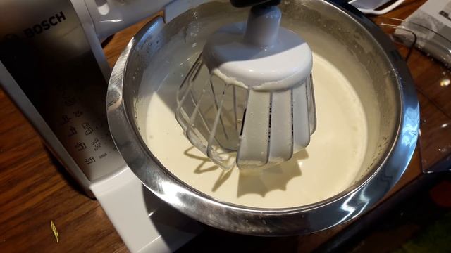 Приготовление на Кухонной машине BOSCH MUM4880 смотреть онлайн