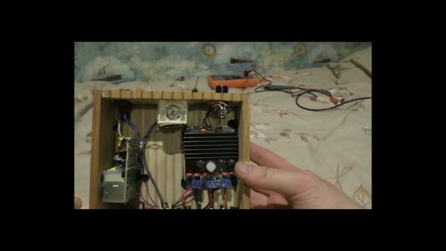 Оригинальный корпус усилителя из фанеры