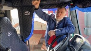 Сделали ремонт и перетяжку салона грузовика МАН , владелец автомобиля из г. Казани . Смотрим ?