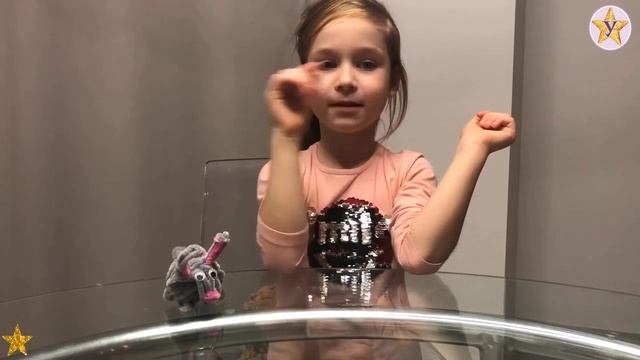 Игрушка своими руками. Зайчик из пушистых проволочек. смотреть онлайн
